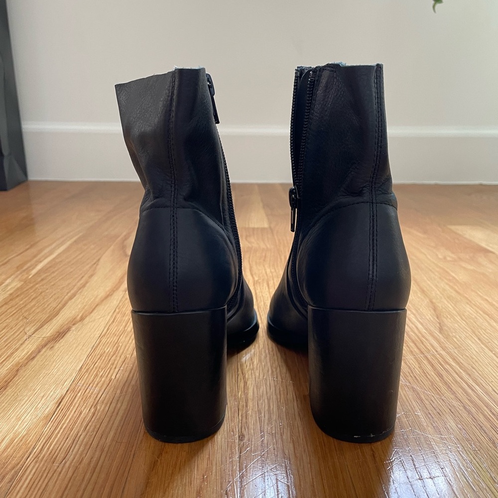 Tony Bianco Brazen Boot Ankle Boot Bootie Size 6 - image 3